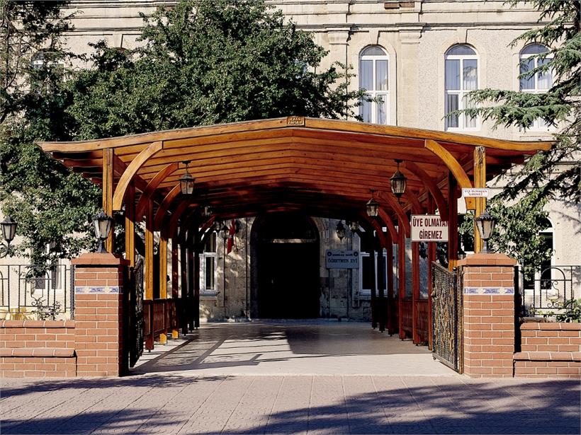 Öğretmenevi Pergola