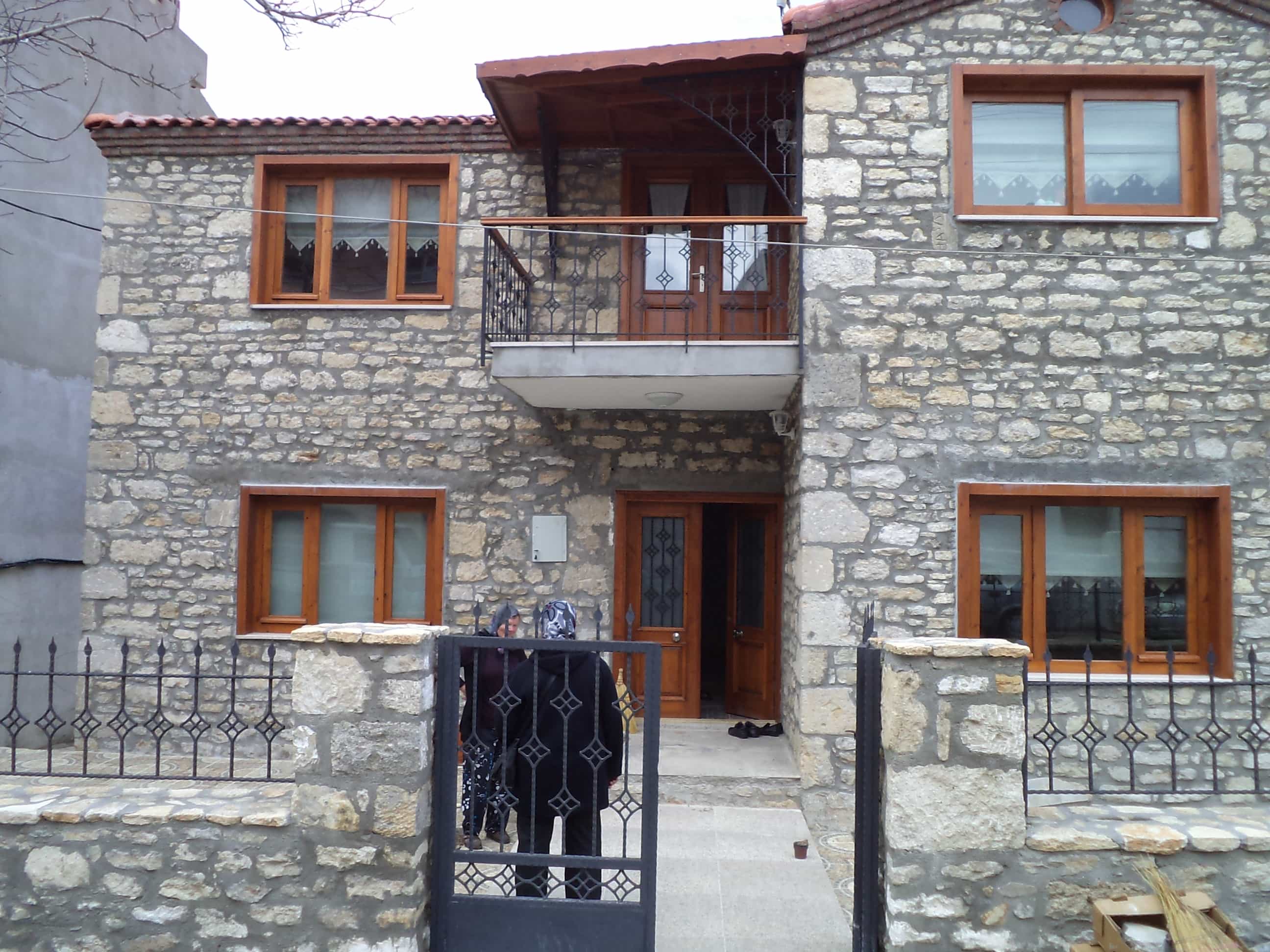 Ahşap Pencere