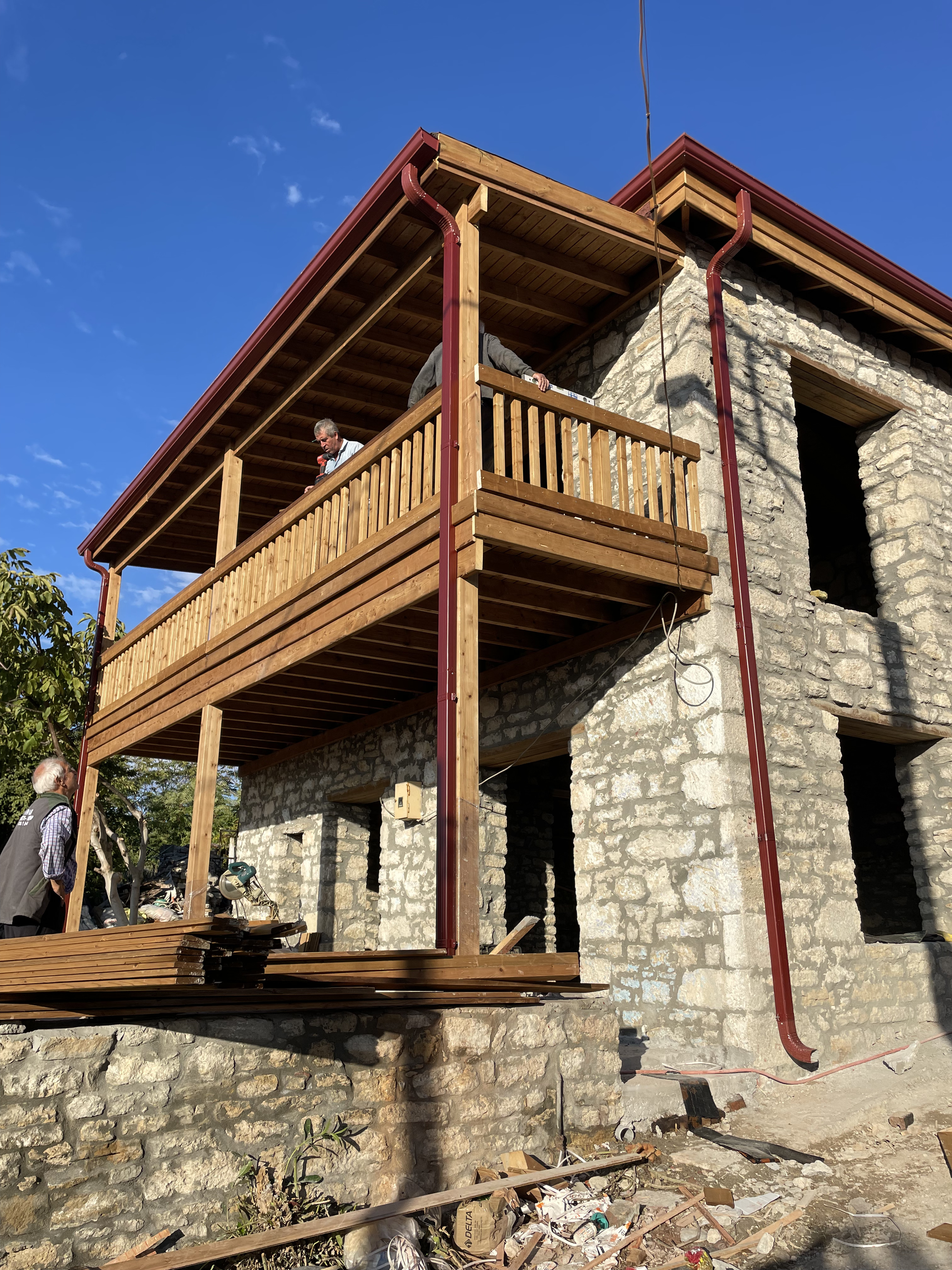 Ahşap Balkon ve Ahşap Pergola İntepe
